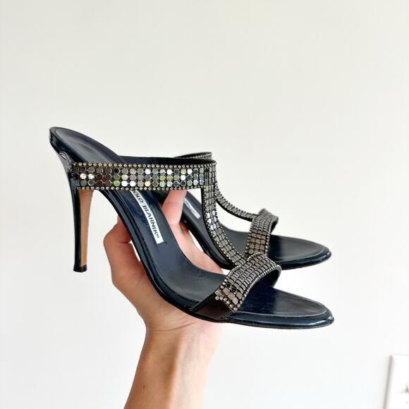 Manolo Blahnik Leather Embellished T-Strap Sandal Pumps Black 39.5 - Picture 2 of 9